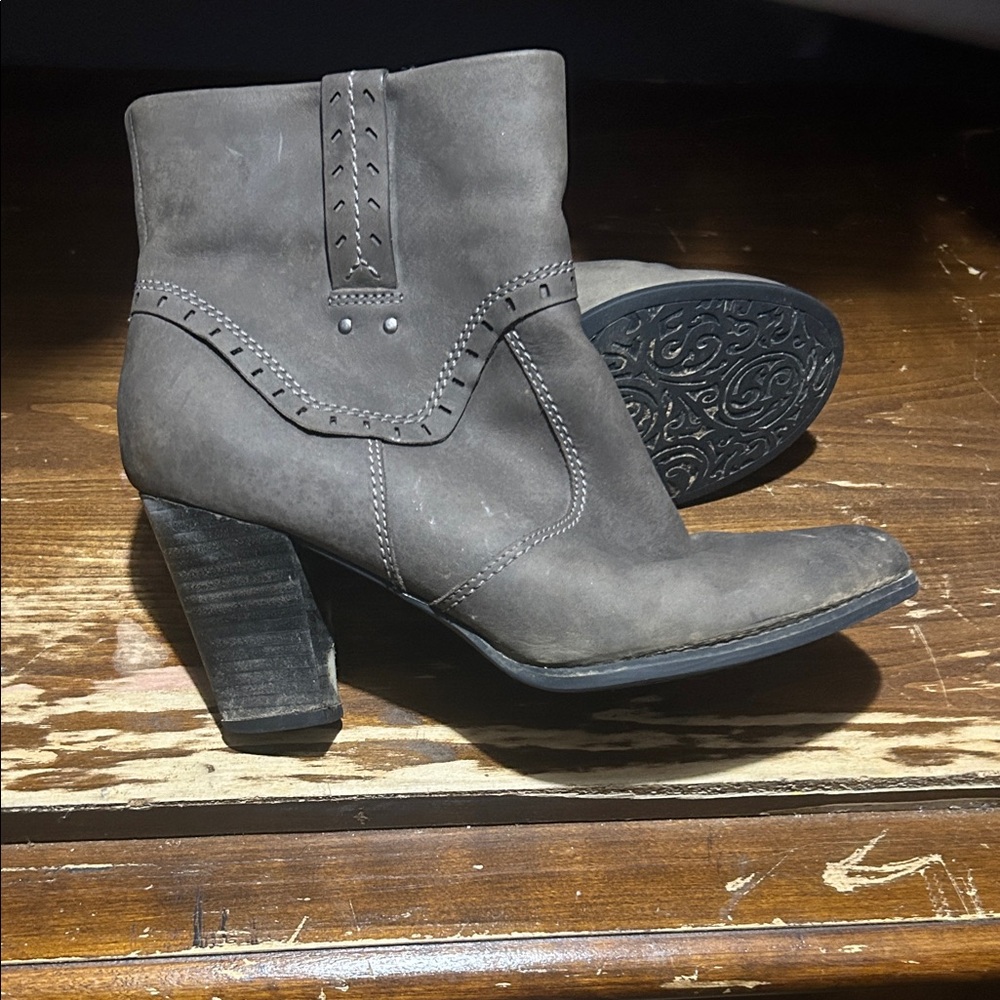 Clarks Gray Heeled Boots